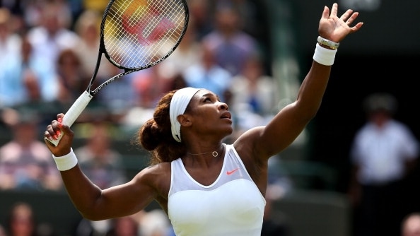 Serena Williams reaches Wimbledon third round