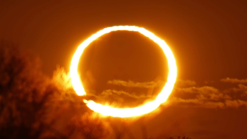 Annular eclipse 100513