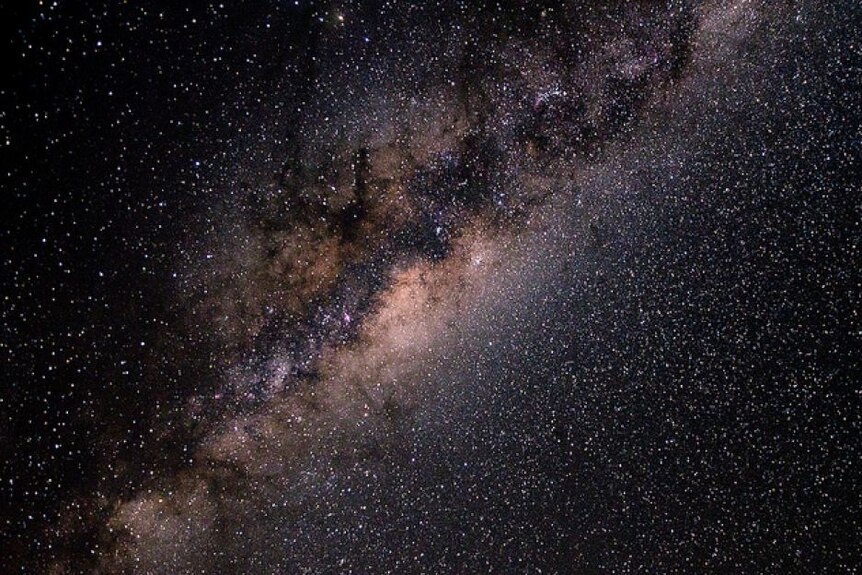 Warga Australia memiliki posisi yang sangat sempurna untuk menikmati Galaksi Bima Sakti.