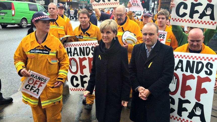 Julie Bishop protests with CFA volunteers