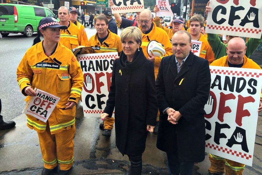 Julie Bishop protests with CFA volunteers