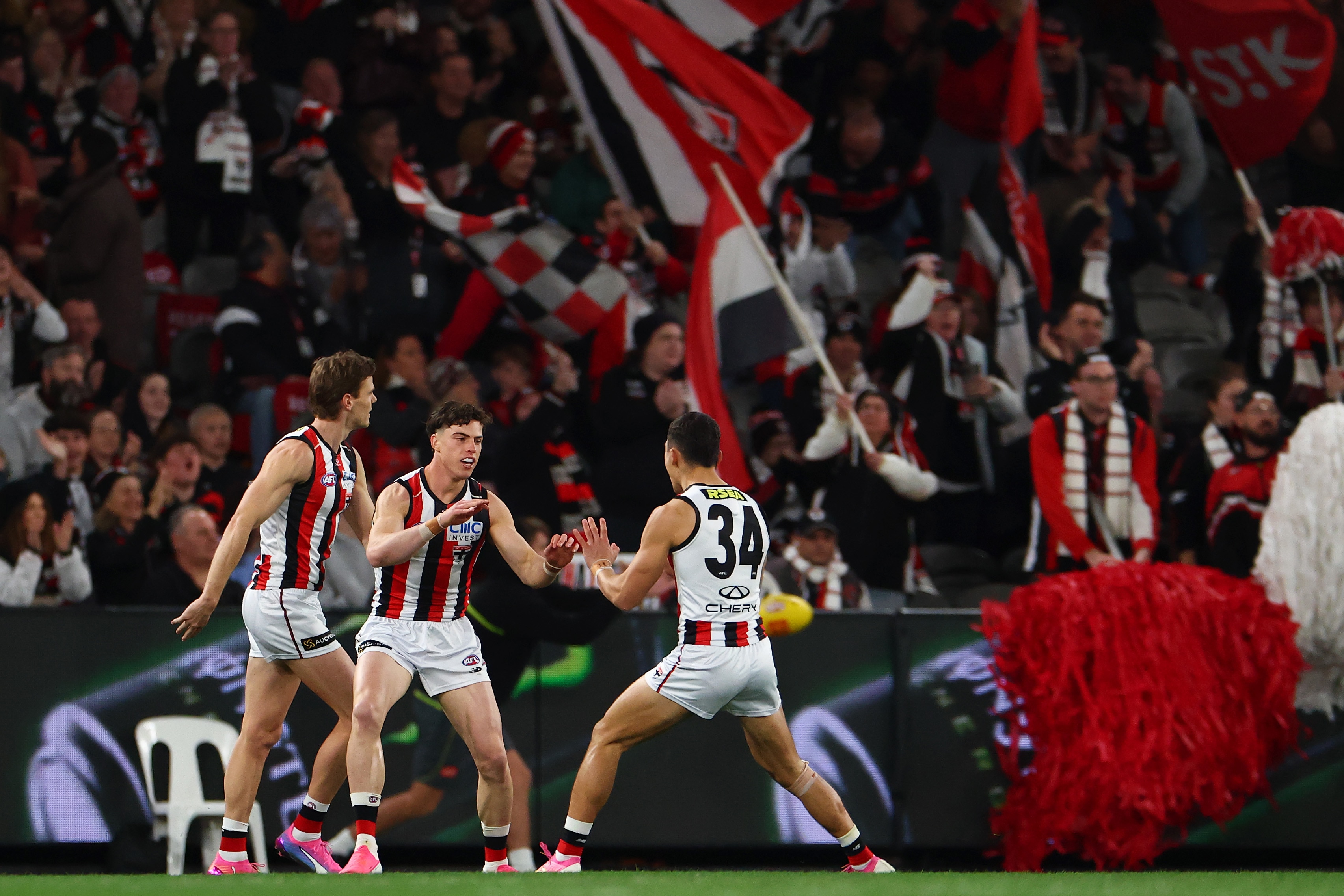 Live: Saints make fast start against Dons as Port hosts Roos