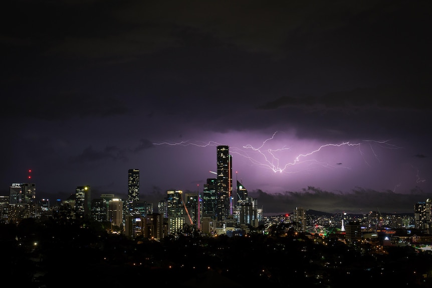 Lightning strike over Brisbane City 