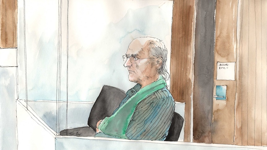 A sketch of a man in a blue stripped shirt with light long hair wearing a sling on his arm looks neutral in a court room