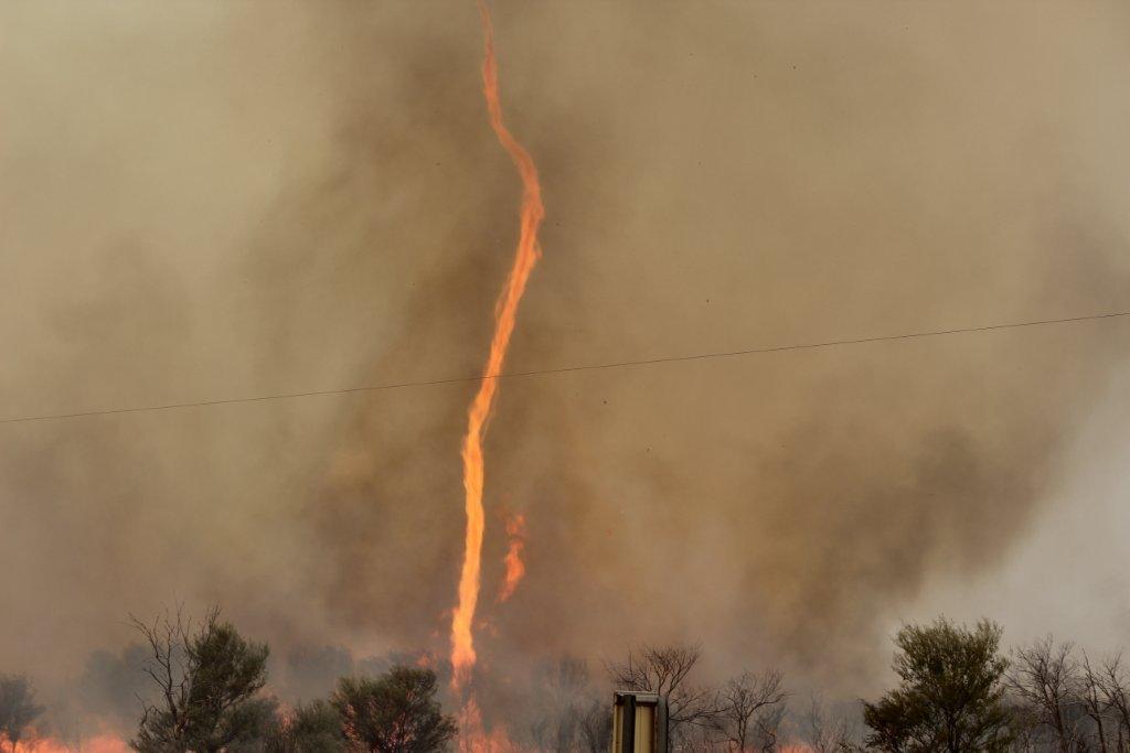 Crews brace for more fire battles across Qld - ABC News