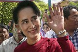 Opposition leader Aung San Suu Kyi votes.