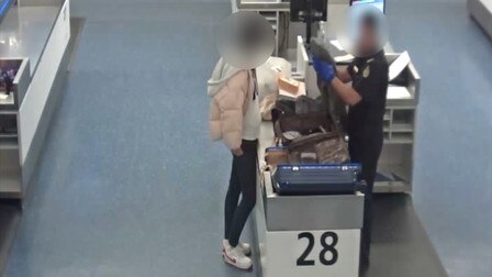 Fake immigration agent arrested in Sydney Airport
