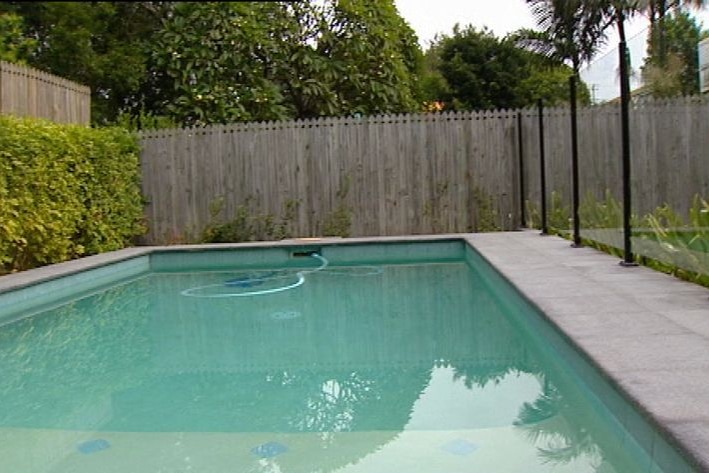 Pool with glass fence. (ABC TV News)