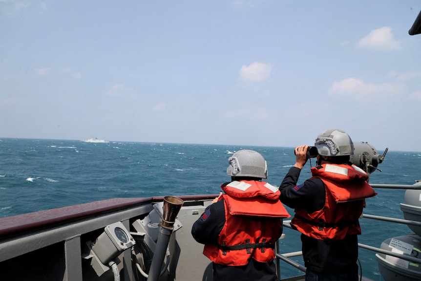 Taiwanese Navy Force monitoring Chinese frigate