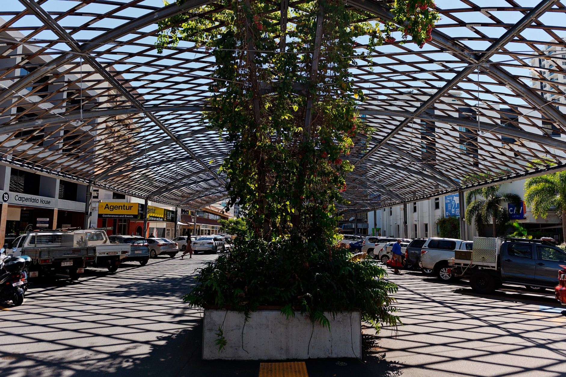 Darwin Cbd Shade Structure Costing Taxpayers 50 000 Per Year To Maintain Abc News