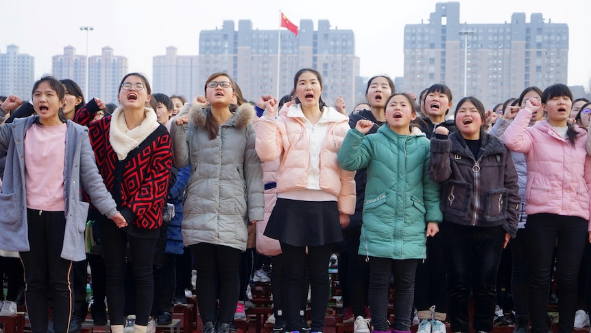 Students in China vows to do their best before taking Gaokao