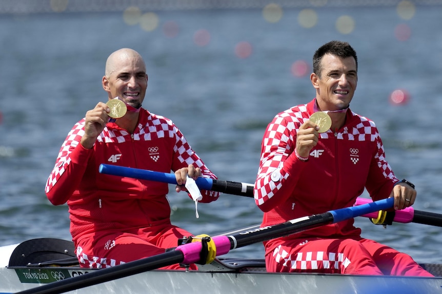 Martin and Valent Sinkovic with their gold medal.