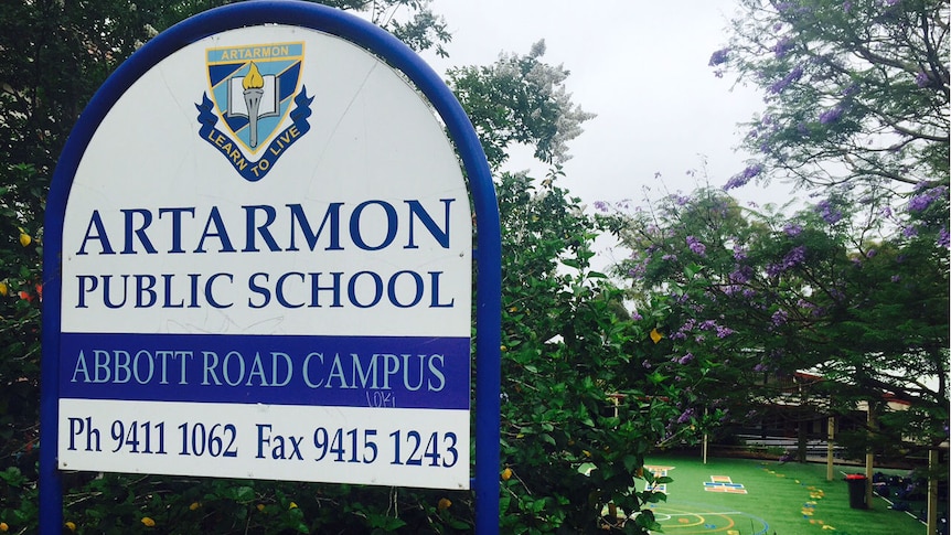 Artarmon Public School sign