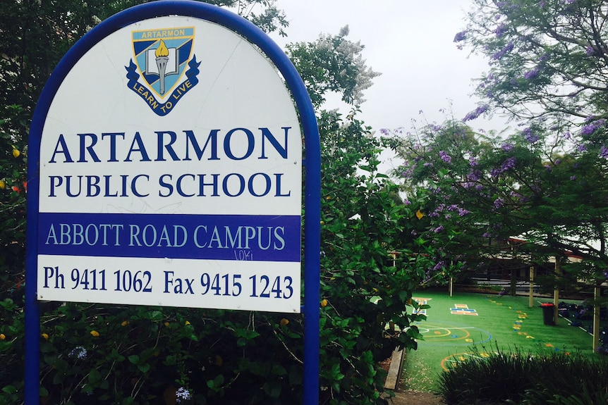 Artarmon Public School sign