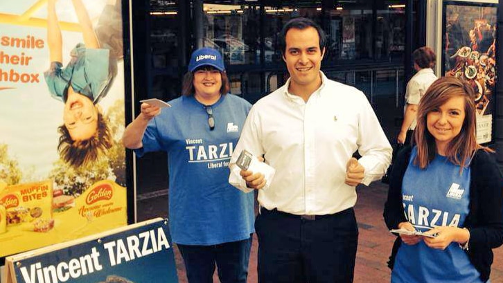 Vincent Tarzia campaigns for Hartley