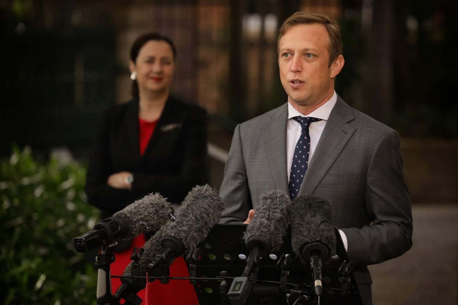 Cairns pathology worker tests positive for coronavirus, prompting lab closure - ABC News