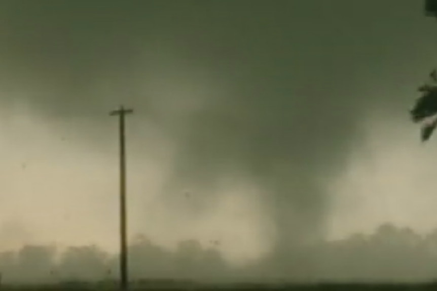Tornado captured on video in northern Victoria