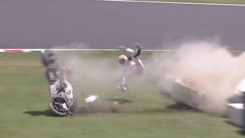 Casey Stoner crashes