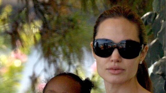Angelina Jolie and daughter Zahara