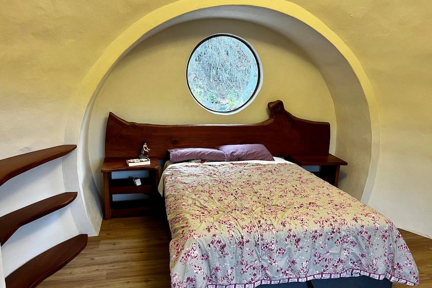 The bedroom of Aircrete Dome Elysian Falls.