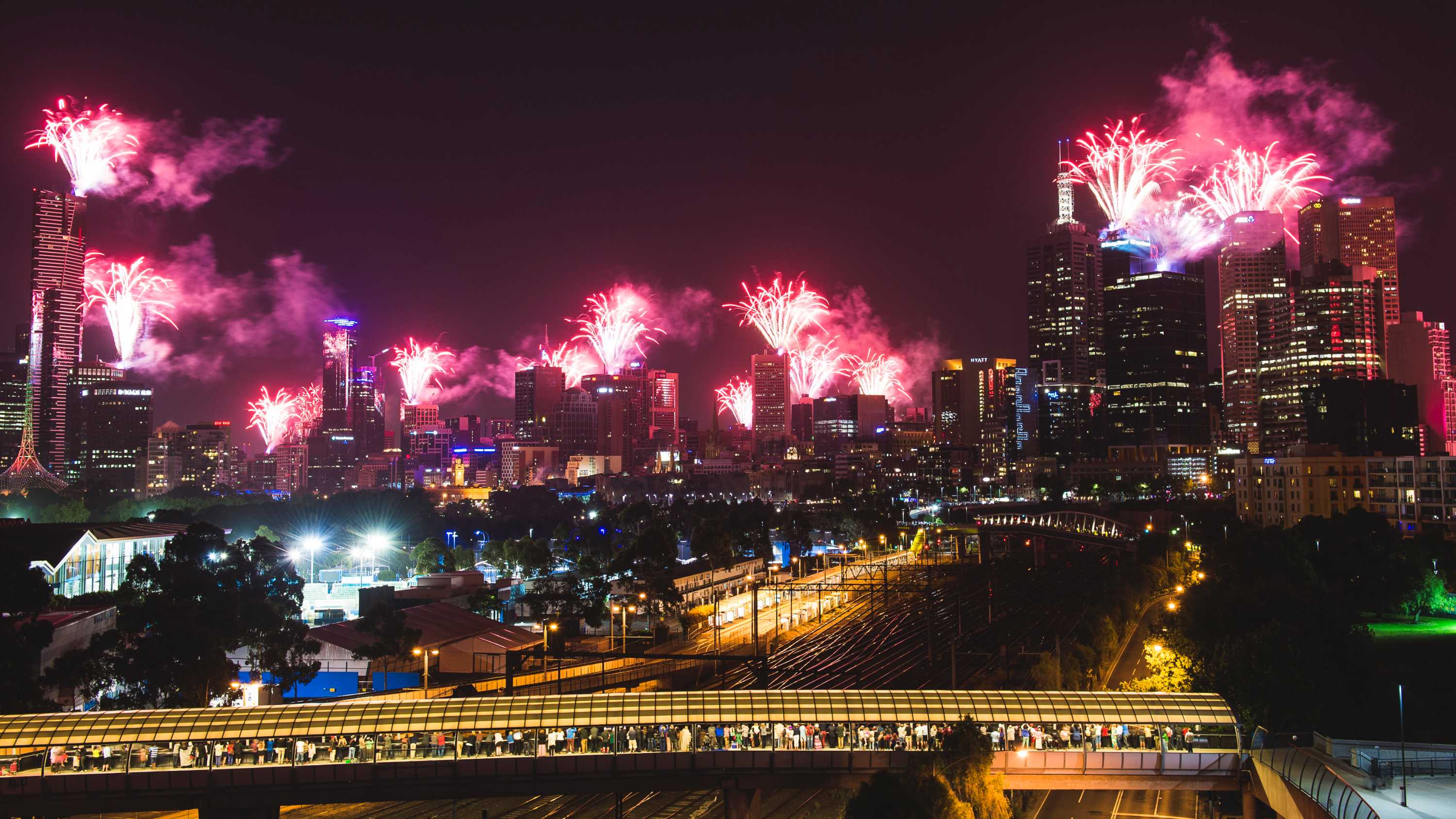 Melbourne's New Year's Eve fireworks are forecast to attract 400,000