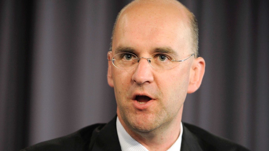 Danny O'Brien speaks at the National Press Club