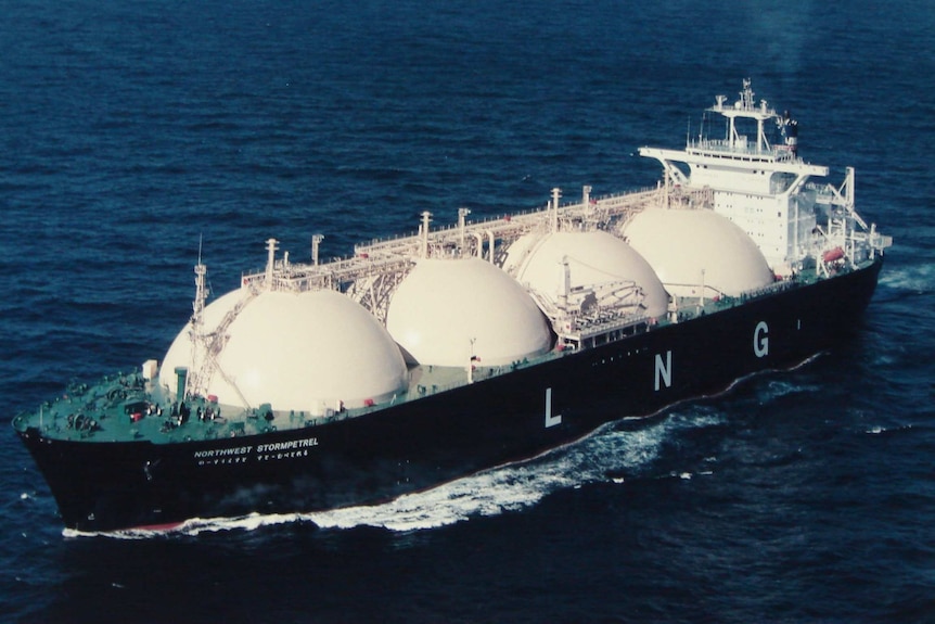 LNG tanker sails on the ocean.