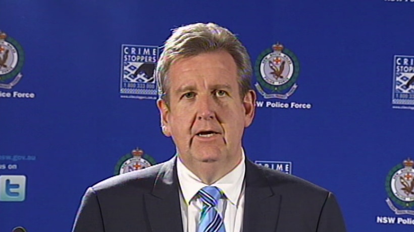 NSW Premier Barry O'Farrell announces a crackdown on bikie gangs in Kings Cross