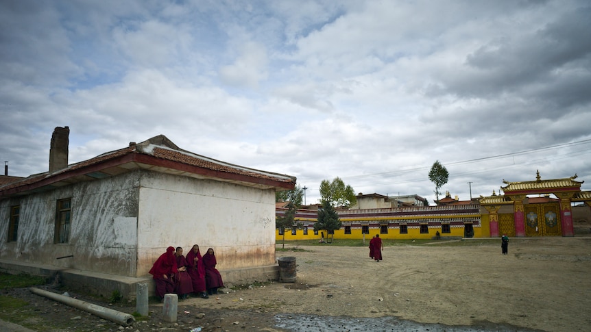 Buddhist monks in Aba province