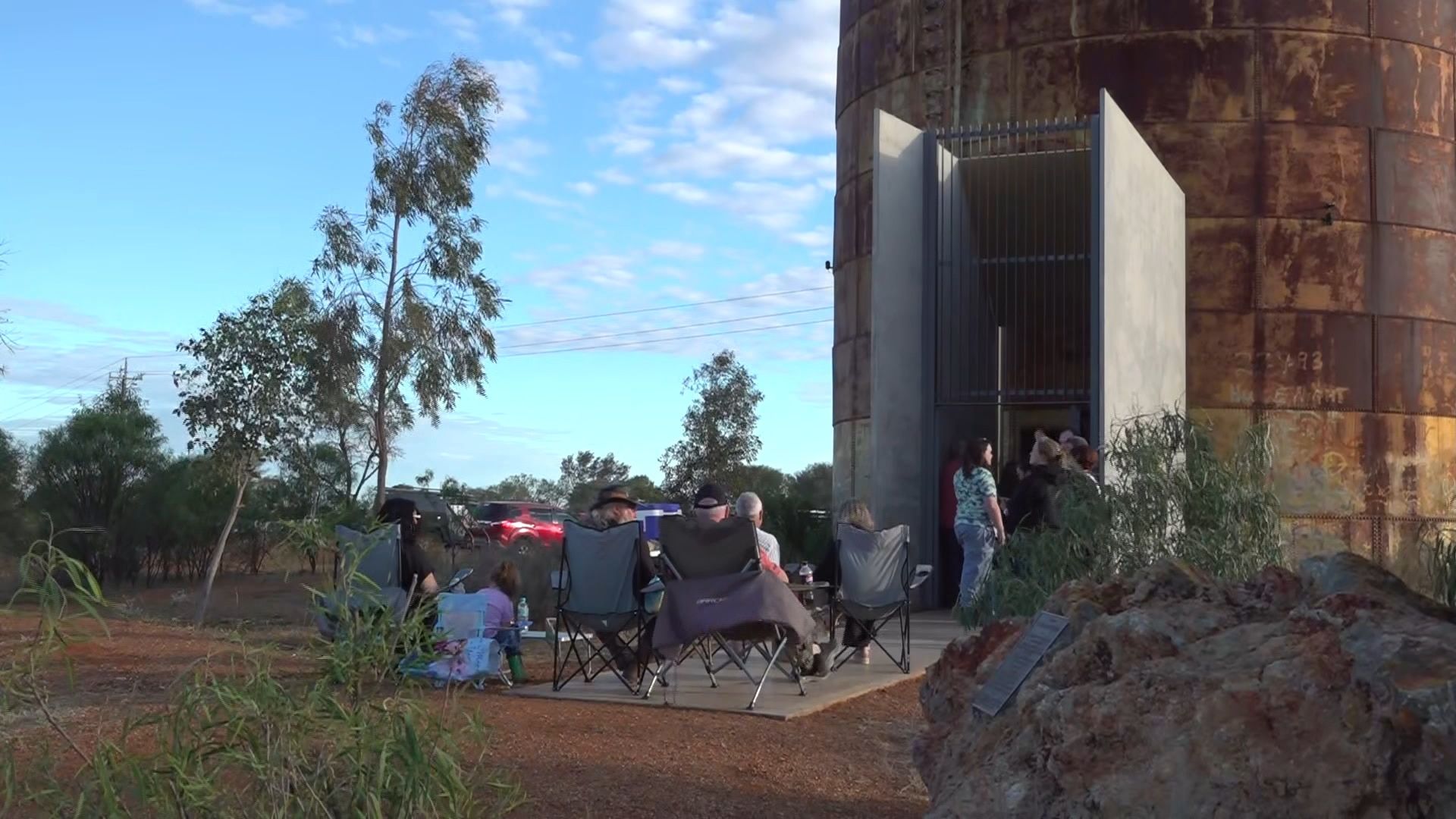Cobar High School performs in Sound Chapel - ABC News