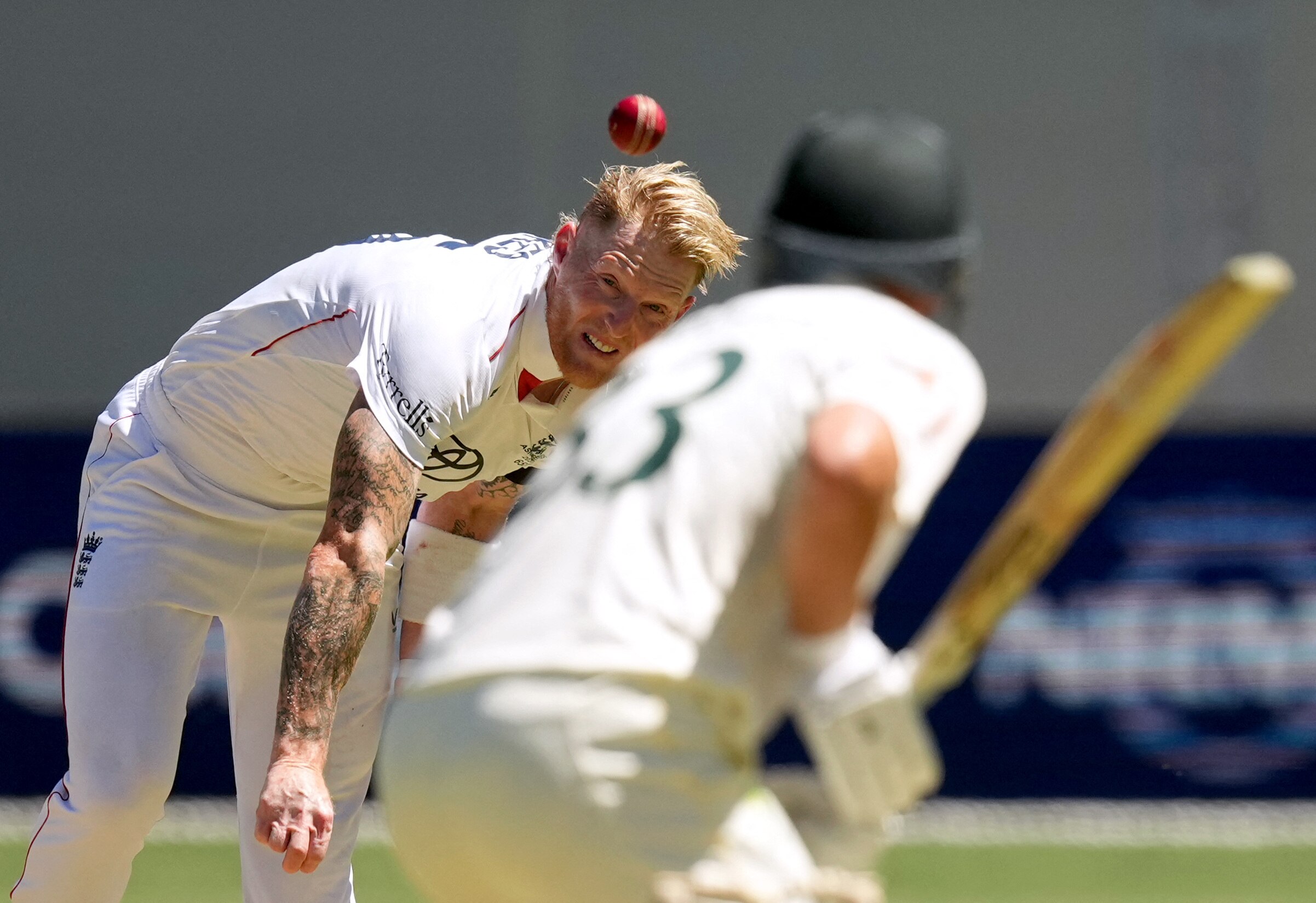How cricket balls move: the science behind swing, seam and spin - ABC Asia