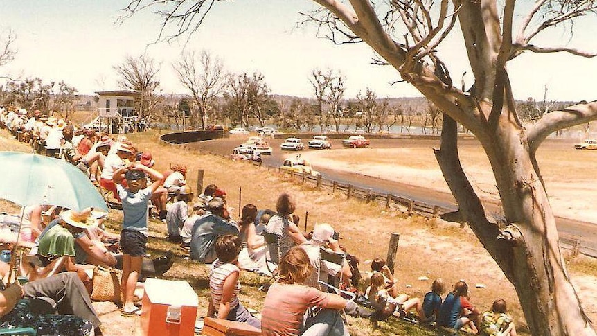 Spectator hill at Uralla Speedway