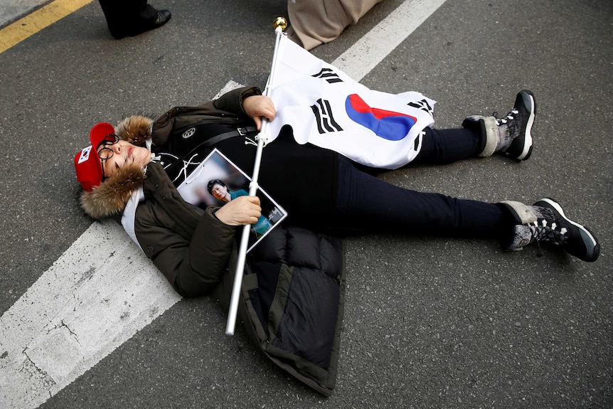 A supporter of Park Geun-hye