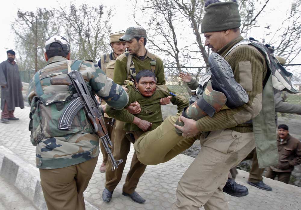 Gunmen disguised as cricketers shoot Indian police - ABC News