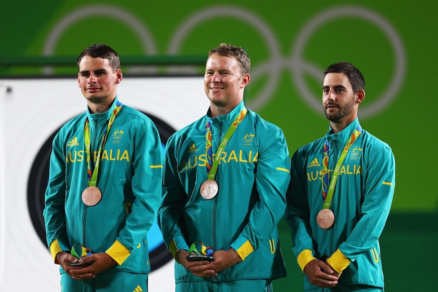 Australian men's archery team with bronze medals