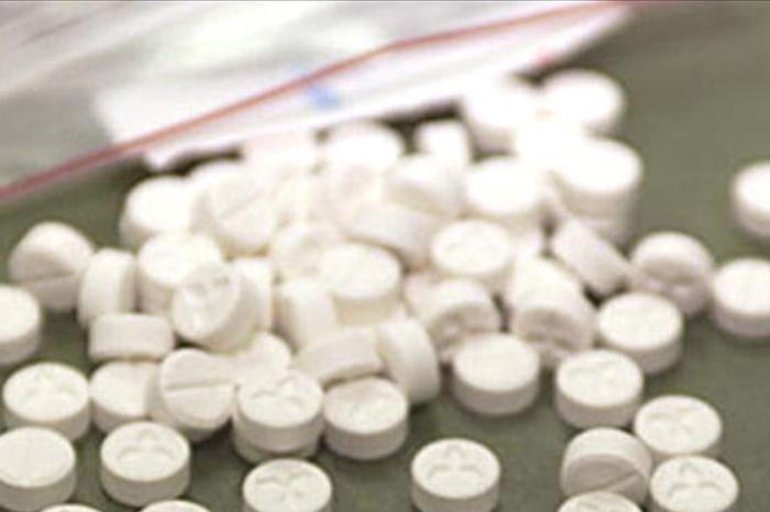 Police seized around 3,000 pills believed to be ecstasy from the Castle Hill and Galston homes. (File image)