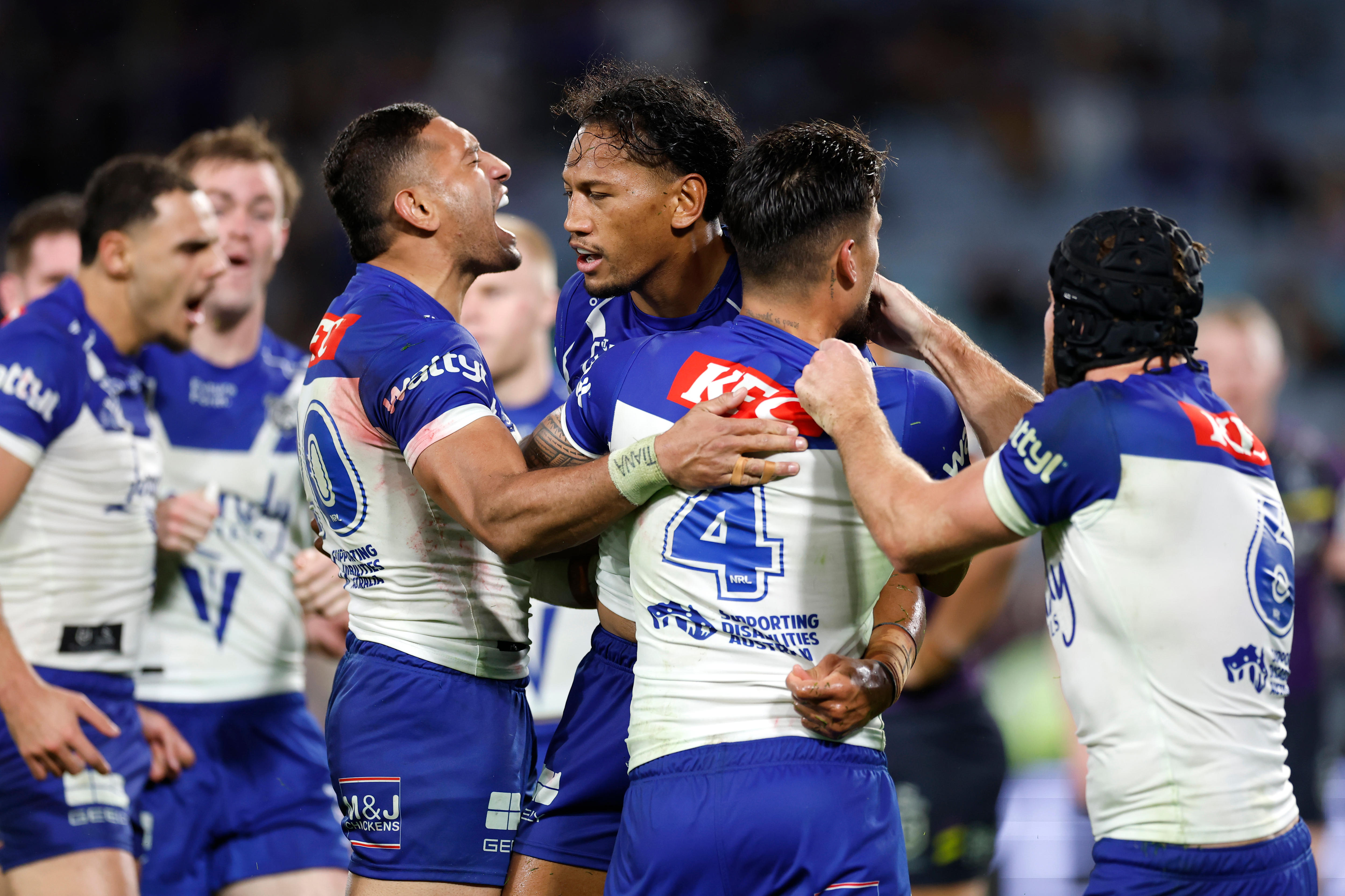 Live: The Bulldogs snap horror losing streak to come from behind to beat the Storm