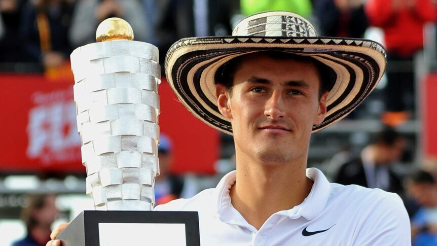 Bernard Tomic with his trophy in Bogota