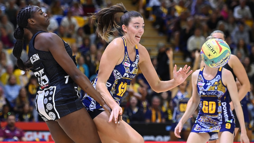 Les Collingwood Magpies tombent face au Sunshine Coast Lightning 66-62, les Adelaide Thunderbirds battent West Coast Fever 54-53