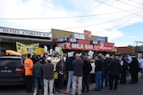Taxi drivers protest outside electorate office of Premier Daniel Andrews
