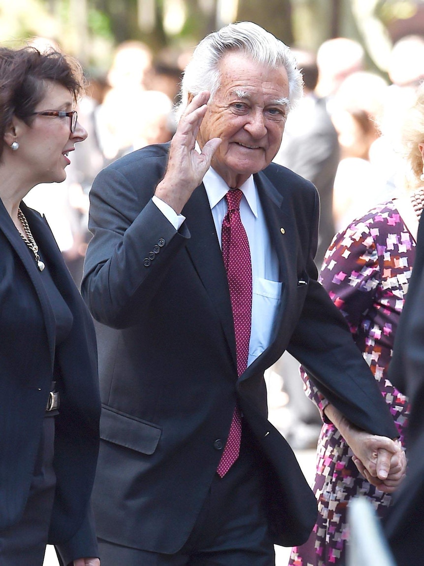 Bob Hawke attends Whitlam memorial