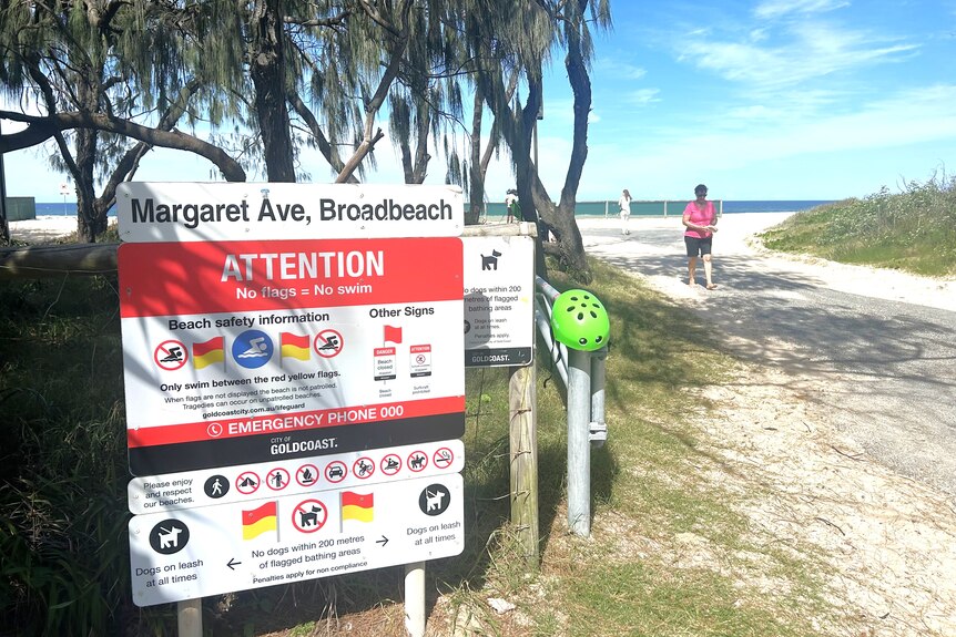 a sign on a gold coast beach saying margaret ave