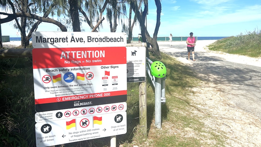 a sign on a gold coast beach saying margaret ave