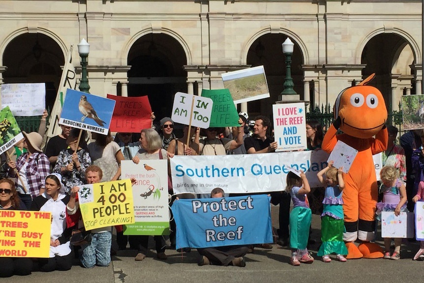 Independents Mr Gordon and Speaker Peter Wellington were lobbied by KAP to kill the bill.