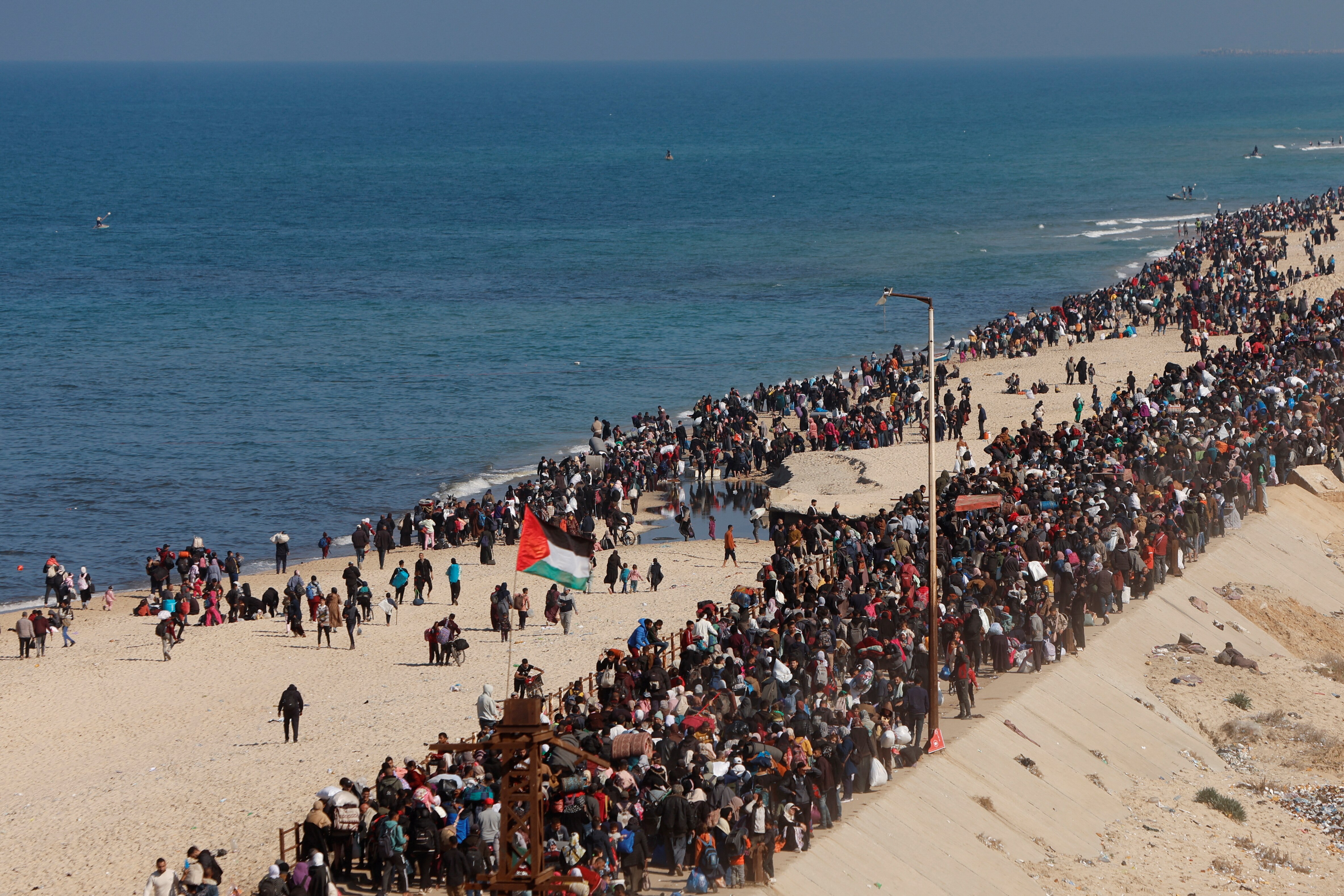 Hamas says 8 Israeli hostages due to be released as part of ceasefire are dead