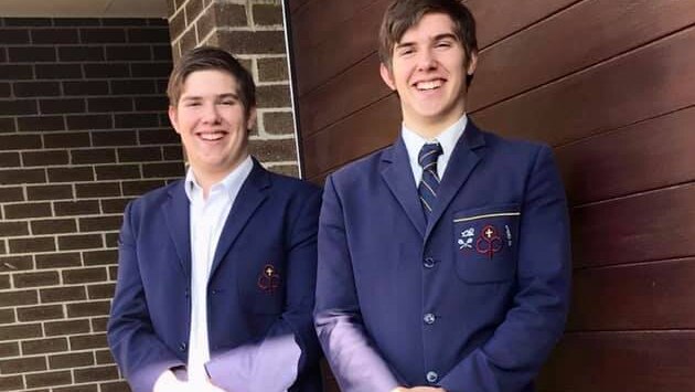 Identical twins start identical uni course after identical ATAR result ...