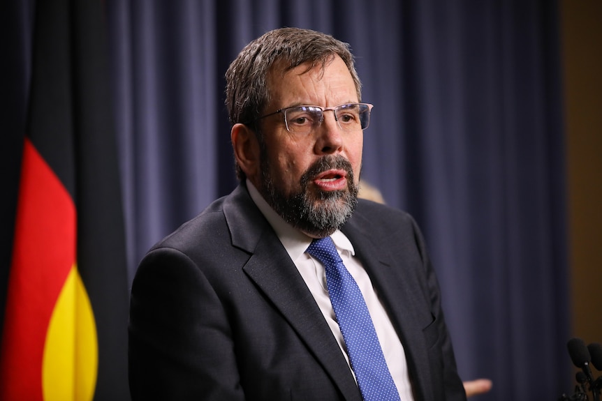 WA Chief Health Officer, Andy Robertson, speaking at a press conference.