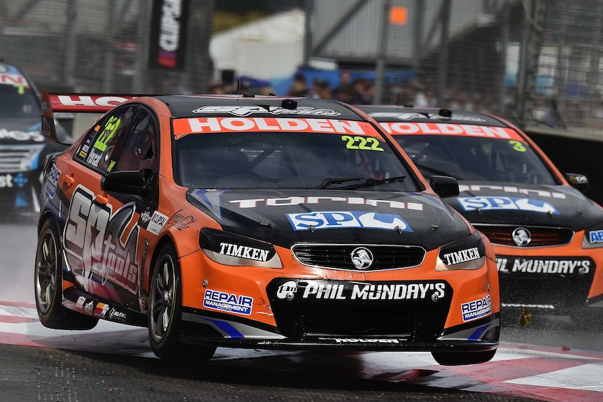 Nick Percat takes flight at the Clipsal 500