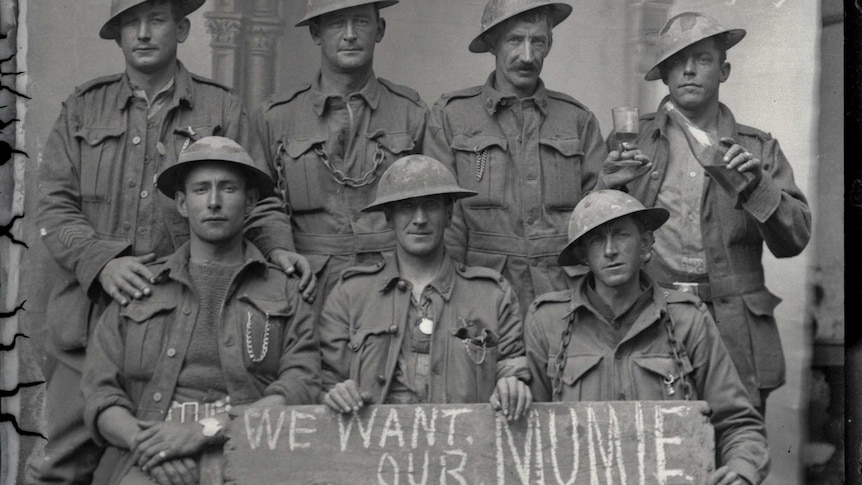 A group of soldiers from the 2nd Australian Division, 1918.