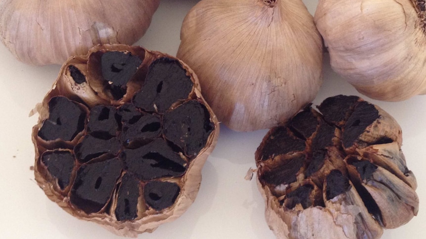 Black fermented garlic